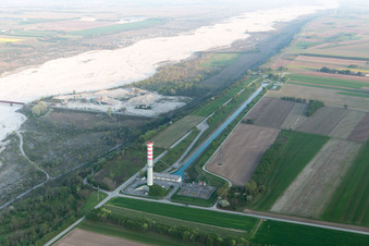 Schrägluftbild von Vajont im Bundesland Pordenone, Italien