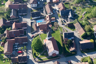 Schrägluftbild von Cleebourg im Bundesland Bas-Rhin, Frankreich