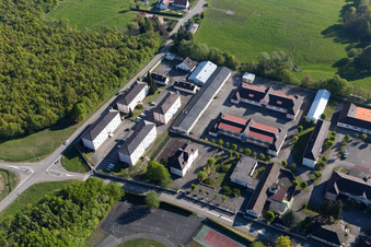 Drachenbronn-Birlenbach im Bundesland Bas-Rhin, Frankreich aus der Drohnenperspektive