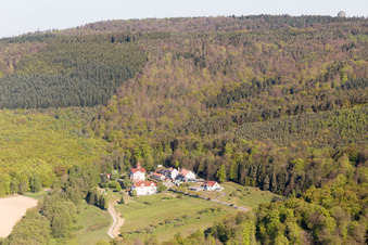 Schrägluftbild von Lobsann im Bundesland Bas-Rhin, Frankreich