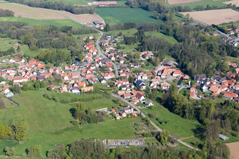 Drohnenaufname von Gumbrechtshoffen im Bundesland Bas-Rhin, Frankreich