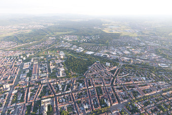 Luftbild von Ortsteil Weststadt in Karlsruhe im Bundesland Baden-Württemberg, Deutschland