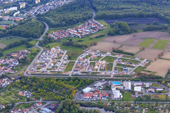 Neubaugebiet Paul-Klee-Ring und Franz-Marc-Ring aus Osten in Wörth am Rhein im Bundesland Rheinland-Pfalz, Deutschland