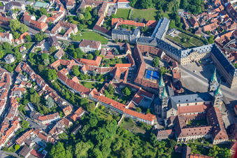 Luftaufnahme von Bamberger Dom am Domplatz im Bundesland Bayern, Deutschland