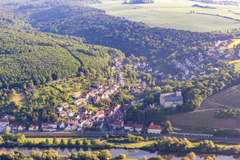 Luftbild von Hennebergstr im Ortsteil Mainberg in Schonungen im Bundesland Bayern, Deutschland