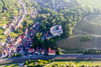 Schloss Mainberg in Schonungen im Bundesland Bayern, Deutschland von oben gesehen