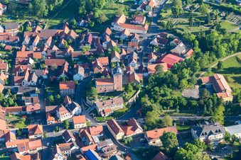 Heilig-Kreuz-Kirche im Ortsteil Oberlauringen in Stadtlauringen im Bundesland Bayern, Deutschland