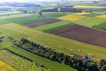 Luftbild von Aero Club Bad Königshofen im Ortsteil Merkershausen in Bad Königshofen im Grabfeld im Bundesland Bayern, Deutschland