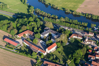 Palais des Schloß Ditfurth im Ortsteil Obertheres in Theres im Bundesland Bayern, Deutschland