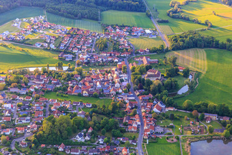 Ortsansicht aus Süden in Rentweinsdorf im Bundesland Bayern, Deutschland