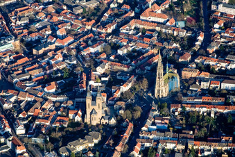 Luftbild von Geächtniskirche der Protestation und St. Joseph Kirche in Speyer im Bundesland Rheinland-Pfalz, Deutschland