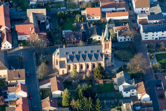 Kirchengebäude der i Otterstadt in Otterstadt im Bundesland Rheinland-Pfalz, Deutschland