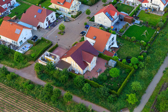Drohnenaufname von Unteres Rappenfeld im Ortsteil Mörlheim in Landau in der Pfalz im Bundesland Rheinland-Pfalz, Deutschland