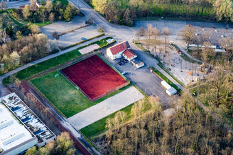 Rheinauenhalle und -Sportplatz in Waldsee im Bundesland Rheinland-Pfalz, Deutschland
