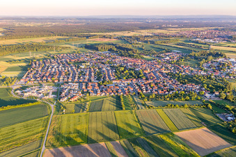 Liedolsheim von Nordwesten in Dettenheim im Bundesland Baden-Württemberg, Deutschland