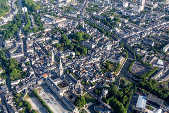 Altstadtbereich und Innenstadtzentrum in Vendome in Centre-Val de Loire in Vendôme im Bundesland Loir-et-Cher, Frankreich