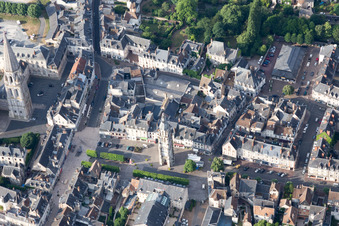 Vendôme im Bundesland Loir-et-Cher, Frankreich von einer Drohne aus