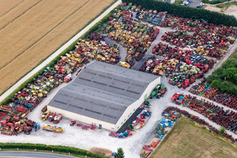 Talcy im Bundesland Loir-et-Cher, Frankreich von der Drohne aus gesehen
