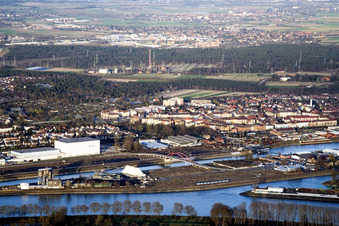 Rheinauhafen in Mannheim im Bundesland Baden-Württemberg, Deutschland aus der Vogelperspektive
