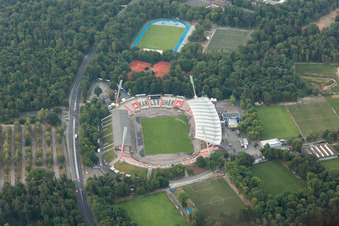 Schrägluftbild von Karlsruhe Stadion im Ortsteil Innenstadt-Ost im Bundesland Baden-Württemberg, Deutschland