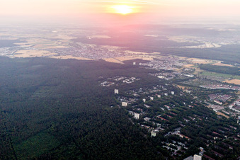 Luftbild von Sunrise im Ortsteil Waldstadt in Karlsruhe im Bundesland Baden-Württemberg, Deutschland