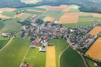 Luftbild von Ortsteil Kösingen in Neresheim im Bundesland Baden-Württemberg, Deutschland