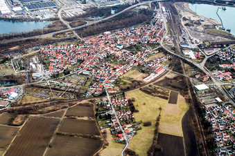 Stadt von Westen in Wörth am Rhein im Bundesland Rheinland-Pfalz, Deutschland