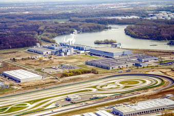 Industriegebiet Oberwald: Daimler LKW-Testgelände in Wörth am Rhein im Bundesland Rheinland-Pfalz, Deutschland