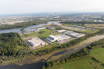 Industriegebiet Oberwald von Nordwesten in Wörth am Rhein im Bundesland Rheinland-Pfalz, Deutschland
