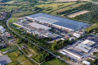 Luftbild von Gebäude und Produktionshallen auf dem Werksgelände Goodyear Dunlop Tires Germany an der Goodyearstraße in Philippsburg. Beteiligt ist: Goodyear Dunlop Tires Germany GmbH im Bundesland Baden-Württemberg, Deutschland