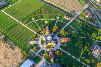 Eremitage Waghäuse im Abendlichtl in Waghäusel im Bundesland Baden-Württemberg, Deutschland aus der Luft