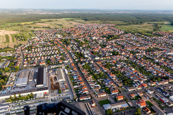 Ortsteil Oberhausen in Oberhausen-Rheinhausen im Bundesland Baden-Württemberg, Deutschland aus der Vogelperspektive