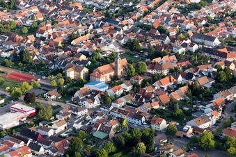 St. Kornelius und Cyprian im Ortsteil Kirrlach in Waghäusel im Bundesland Baden-Württemberg, Deutschland
