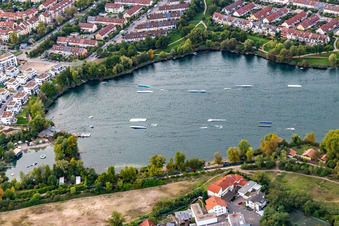 Luftaufnahme von Wasserski- und Wakeboardinganlage auf dem Rheinauer See in Mannheim im Bundesland Baden-Württemberg, Deutschland