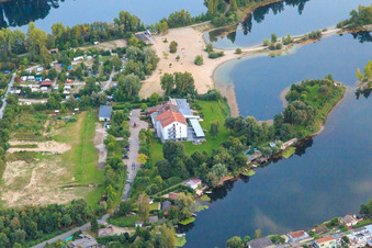 Naherholungsgebiet Blaue Adria mit Campingplatz, Strandbad und Hotel Darstein am Adriaweher in Altrip im Bundesland Rheinland-Pfalz, Deutschland