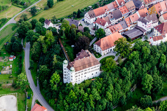 Luftbild von Hinteres Schloss in Mühlheim an der Donau im Bundesland Baden-Württemberg, Deutschland