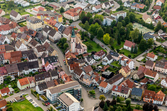 Luftbild von Kirchengebäude im Dorfkern in Möhringen in Tuttlingen im Bundesland Baden-Württemberg, Deutschland