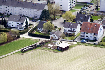 Am Wasserturm in Kandel im Bundesland Rheinland-Pfalz, Deutschland vom Flugzeug aus