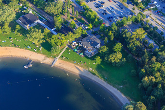 Luftaufnahme von Strand des Freibad Wiesensee in Hemsbach im Bundesland Baden-Württemberg, Deutschland
