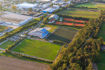 Sportplätze des Tennisclub Olympia Lorsch e.V. und der Tvgg Lorsch im Bundesland Hessen, Deutschland