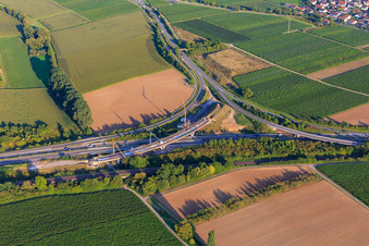 Luftaufnahme von Baustelle für Autobahnausfahrt A65 Bornheim, Landau-Dammheim(B272) in Landau in der Pfalz im Bundesland Rheinland-Pfalz, Deutschland