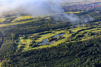 Luftbild von Golfanlage Landgut Dreihof - GOLF absolute in Essingen im Bundesland Rheinland-Pfalz, Deutschland
