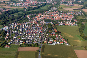 Ortsteil Billigheim in Billigheim-Ingenheim im Bundesland Rheinland-Pfalz, Deutschland aus der Luft