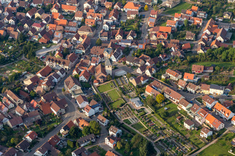 Friedhof in Eisingen im Bundesland Baden-Württemberg, Deutschland
