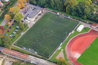 Kunstrasenplatz am Franz-Hage Stadion in Bellheim im Bundesland Rheinland-Pfalz, Deutschland