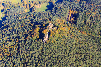 Schrägluftbild von Bruchweiler Geiersteine in Bruchweiler-Bärenbach im Bundesland Rheinland-Pfalz, Deutschland