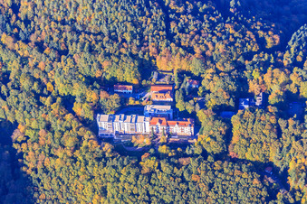 Schrägluftbild von Fachklinik Eußerthal von Süden im Bundesland Rheinland-Pfalz, Deutschland
