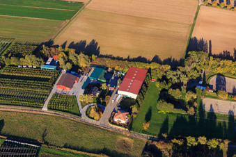 Luftaufnahme von Obsthof Zirker KG in Herxheim bei Landau im Bundesland Rheinland-Pfalz, Deutschland
