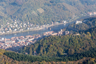 Luftbild von Neckartal im Ortsteil Kernaltstadt in Heidelberg im Bundesland Baden-Württemberg, Deutschland