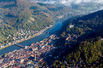 Luftaufnahme von Ortsteil Kernaltstadt in Heidelberg im Bundesland Baden-Württemberg, Deutschland